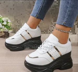 Lladies Sneakers