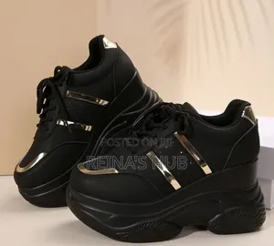 Lladies Sneakers