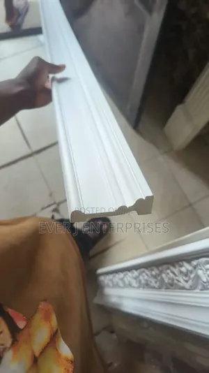 Conics Floor and Ceiling