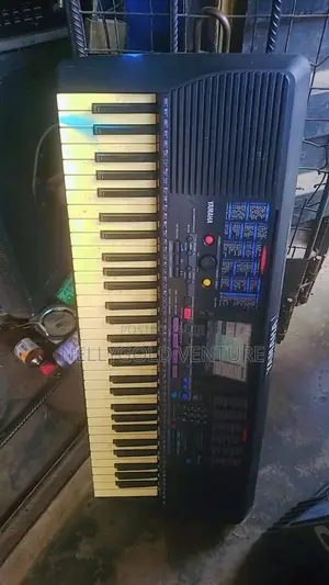 Yamaha Keyboard PSR 220