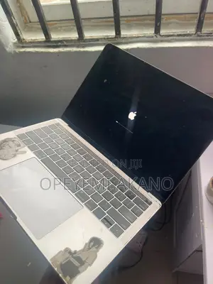 Laptop Apple MacBook Pro 2017 8GB Intel Core i5 SSD 512GB