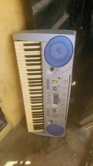 Yamaha Keyboard Psr275