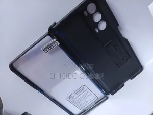 Honor Magic V2