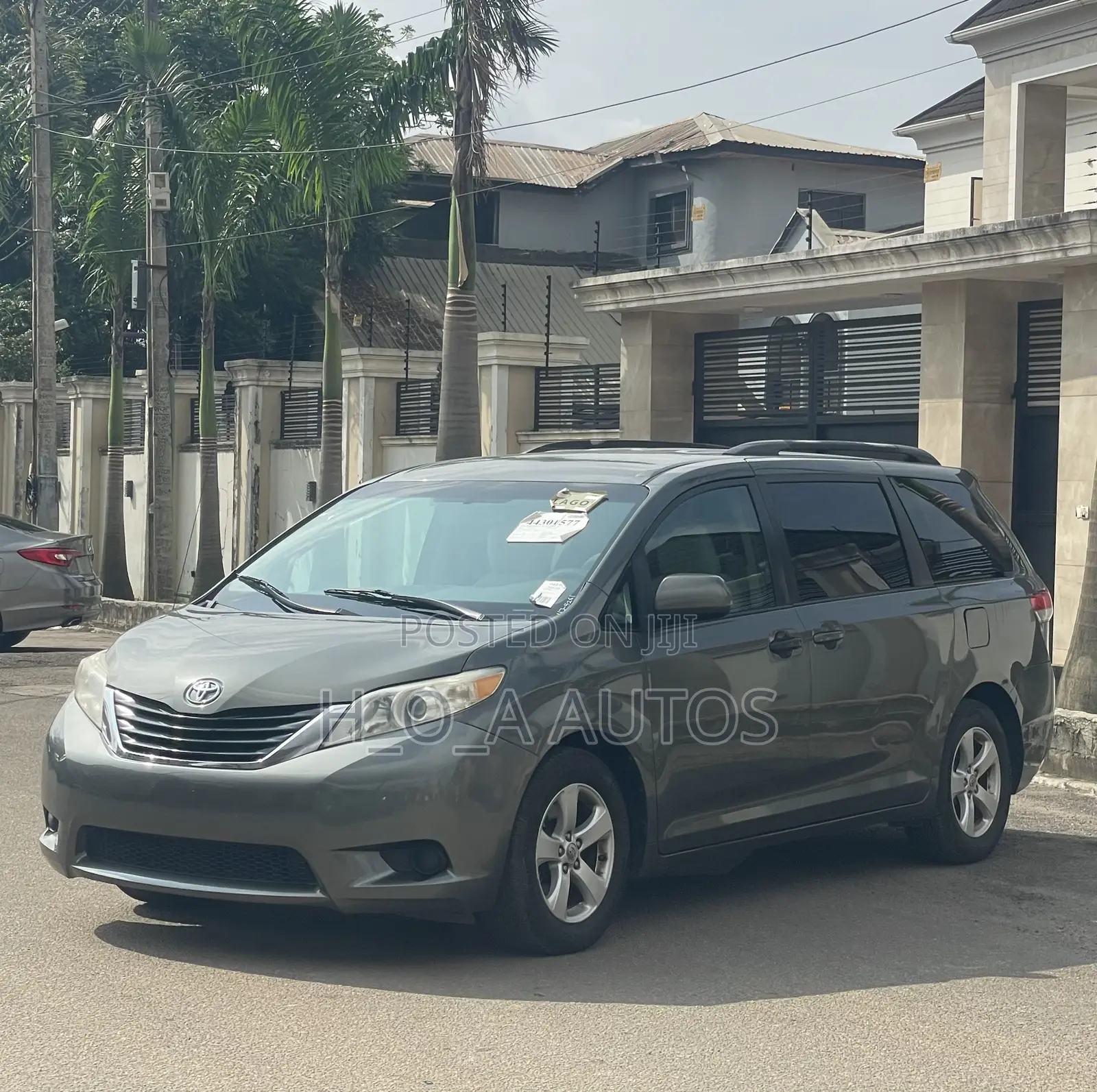 Toyota Sienna LE 7 Passenger 2012 Green