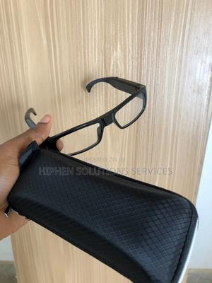 Camera-Integrated Recording Sunglasses