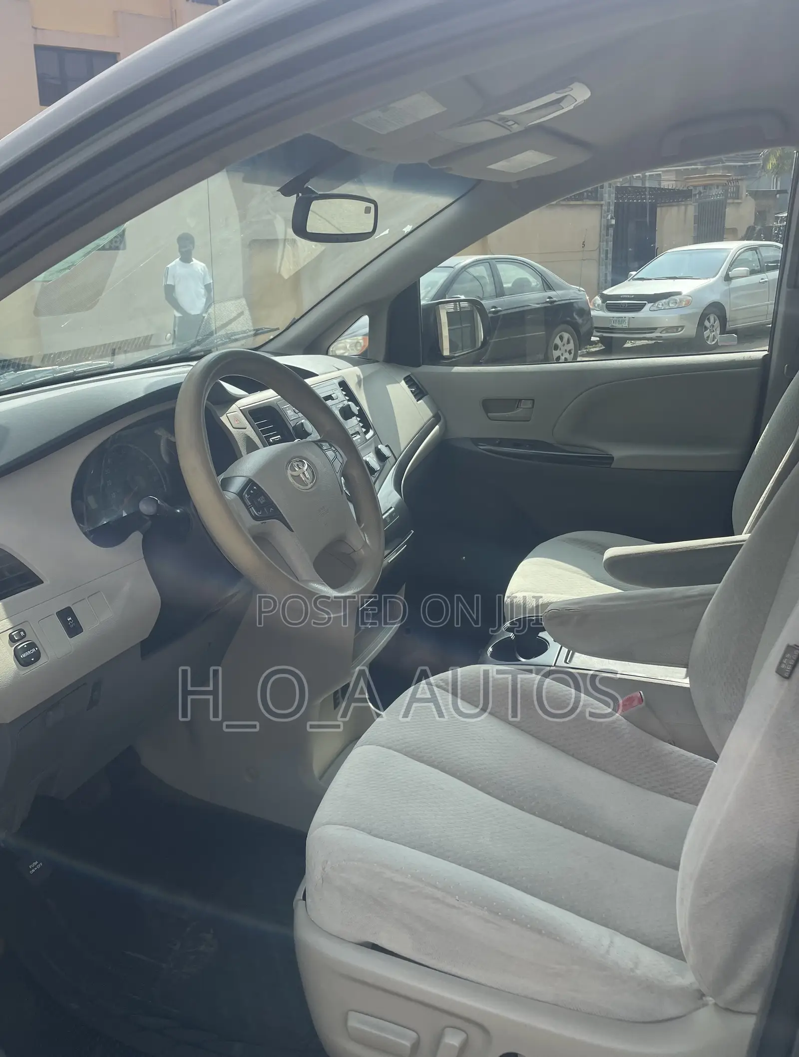 Toyota Sienna LE 7 Passenger 2012 Green