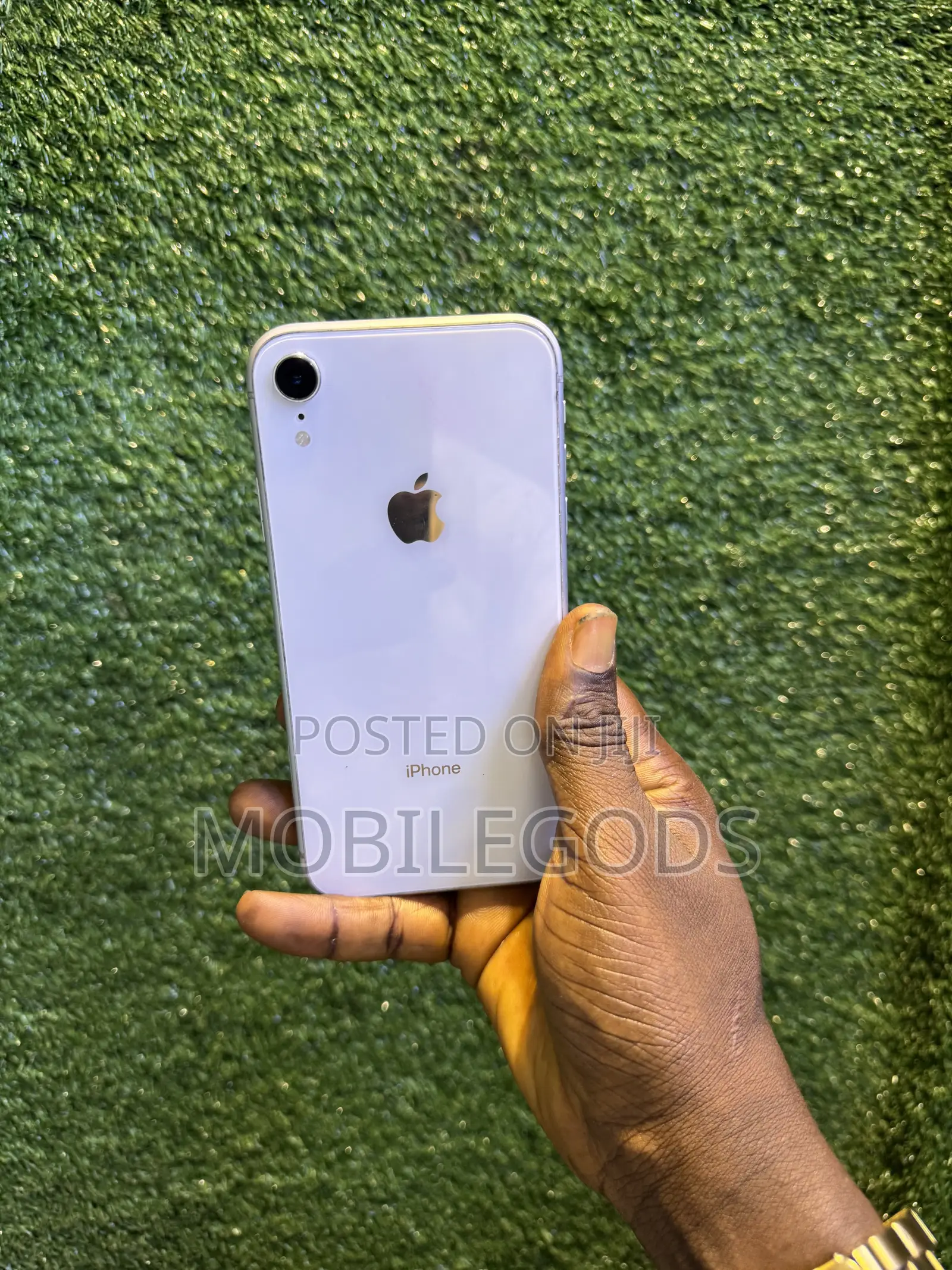 Apple iPhone XR 64 GB White