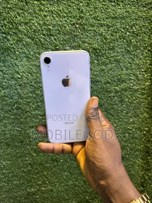 Apple iPhone XR 64 GB White