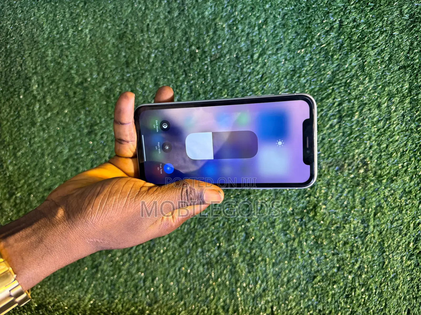 Apple iPhone XR 64 GB White