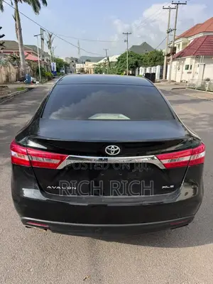 Toyota Avalon XLE 4dr Sedan (3.5L 6cyl 6A) 2014 Black