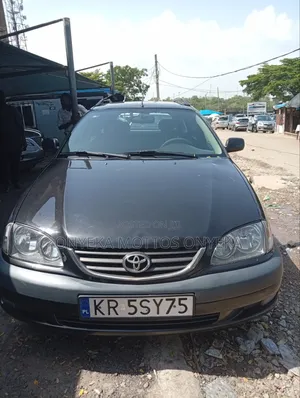 Toyota Avensis 1.6 VVT-i 2000 Black