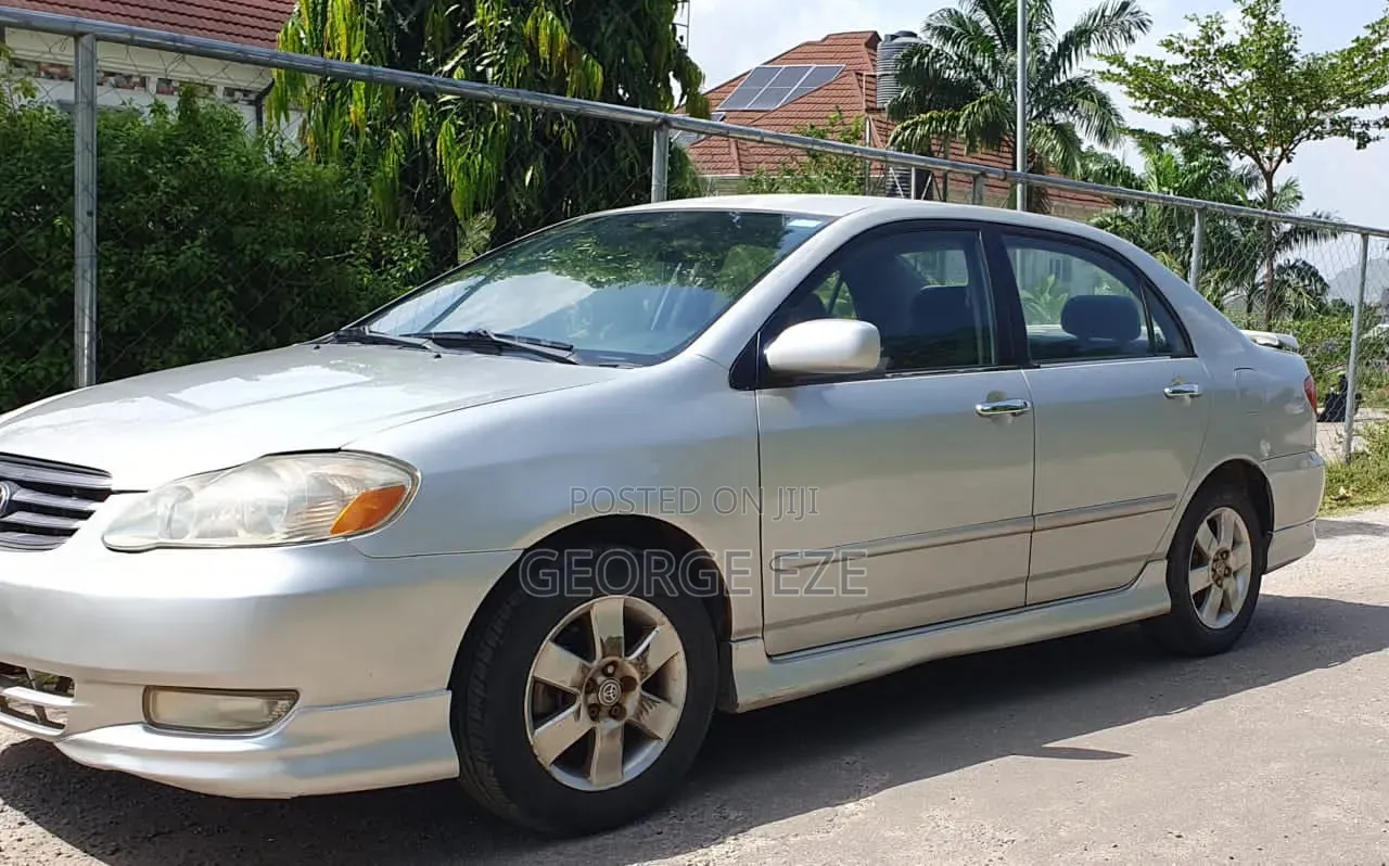Toyota Corolla 2004 Silver