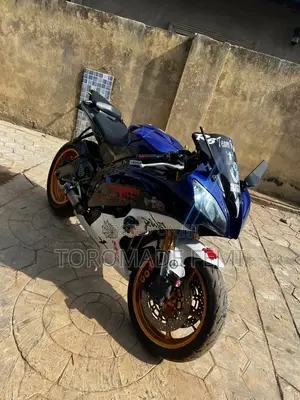 Yamaha R6 2013 Blue