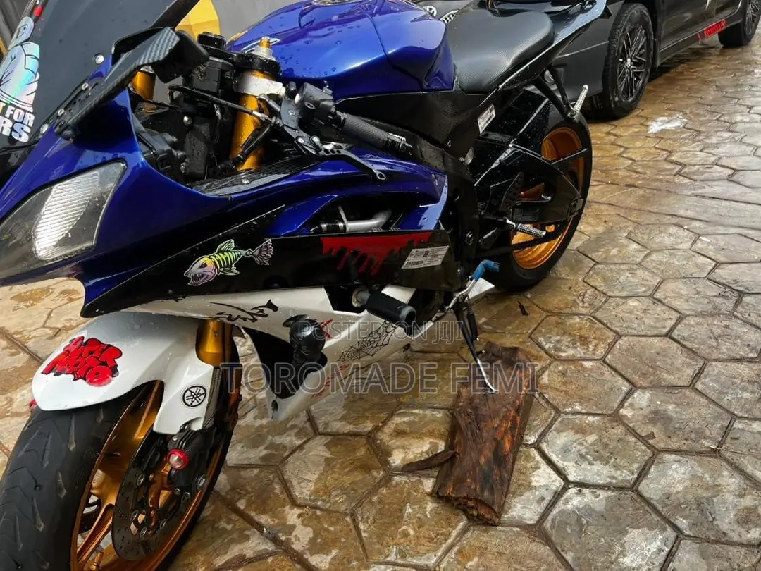 Yamaha R6 2013 Blue