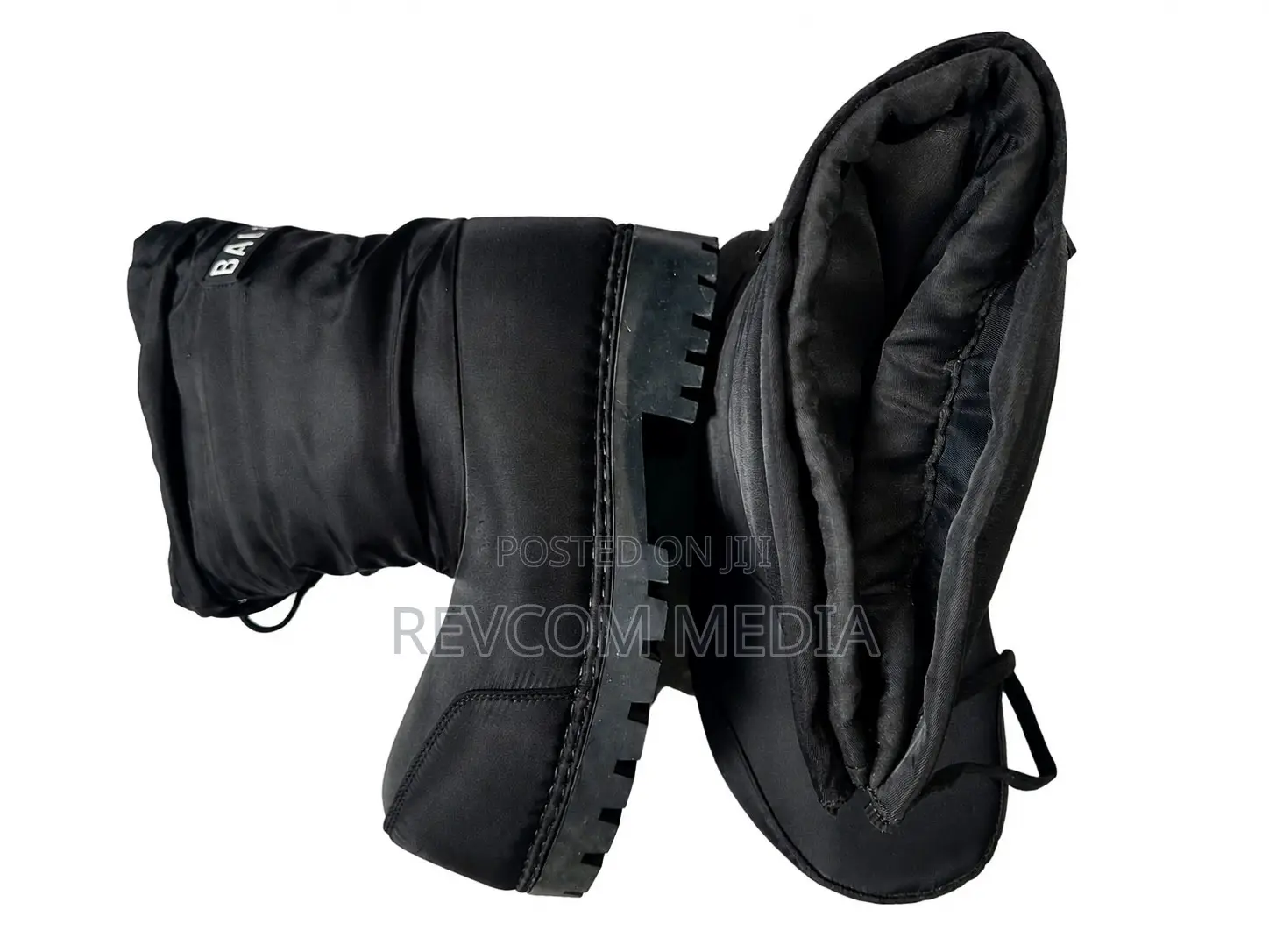 Balenciaga Alaska Low Boot Size 44 (Black)