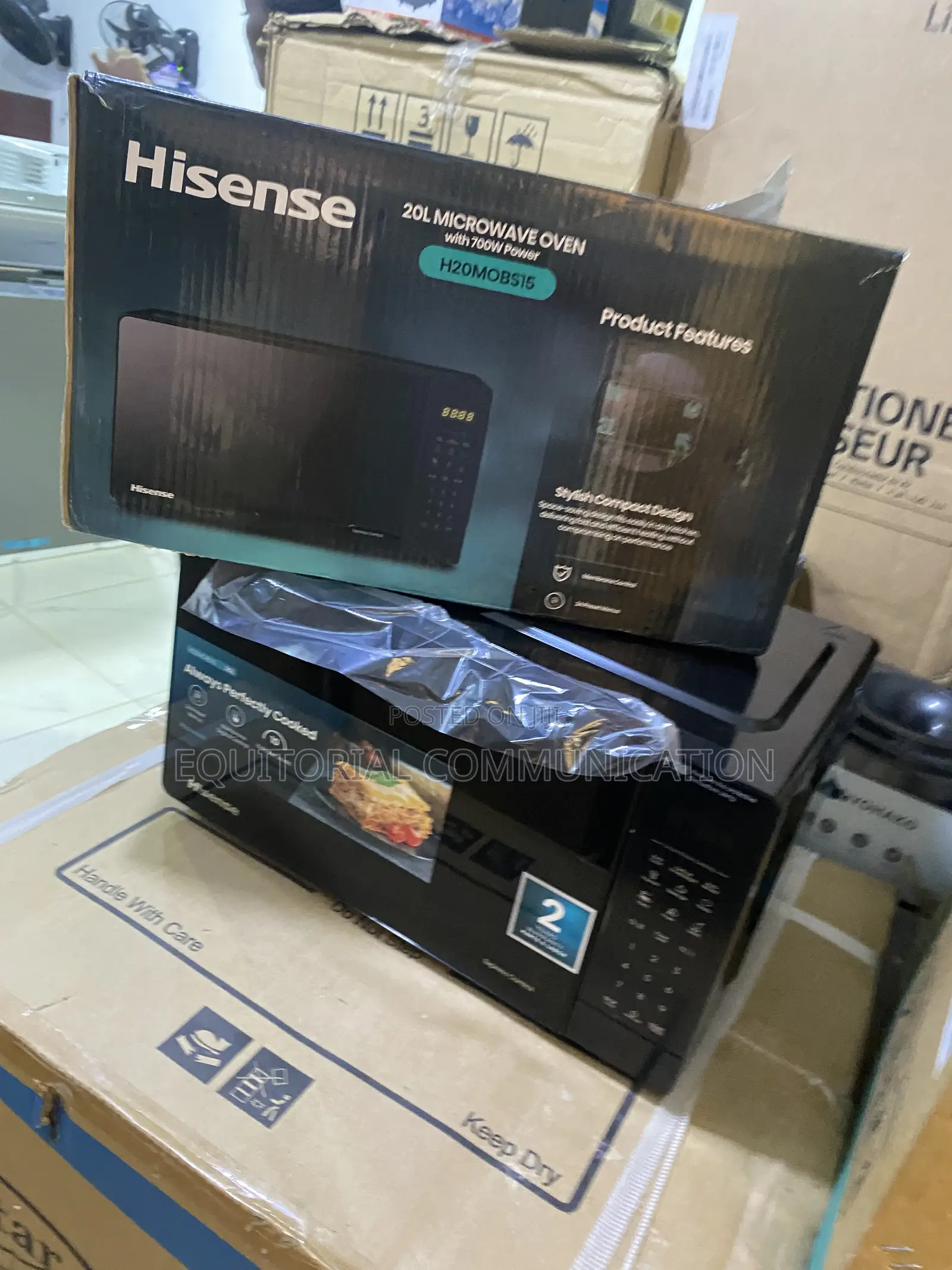 Hisense Digital Microwave H20MOBS15 With 20L Interior