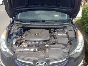 Hyundai Elantra 2011 Blue