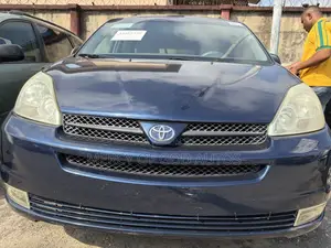 Toyota Sienna LE AWD 2006 Blue