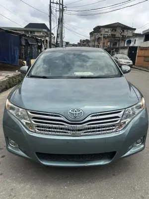 Toyota Venza XLE 2010 Gray