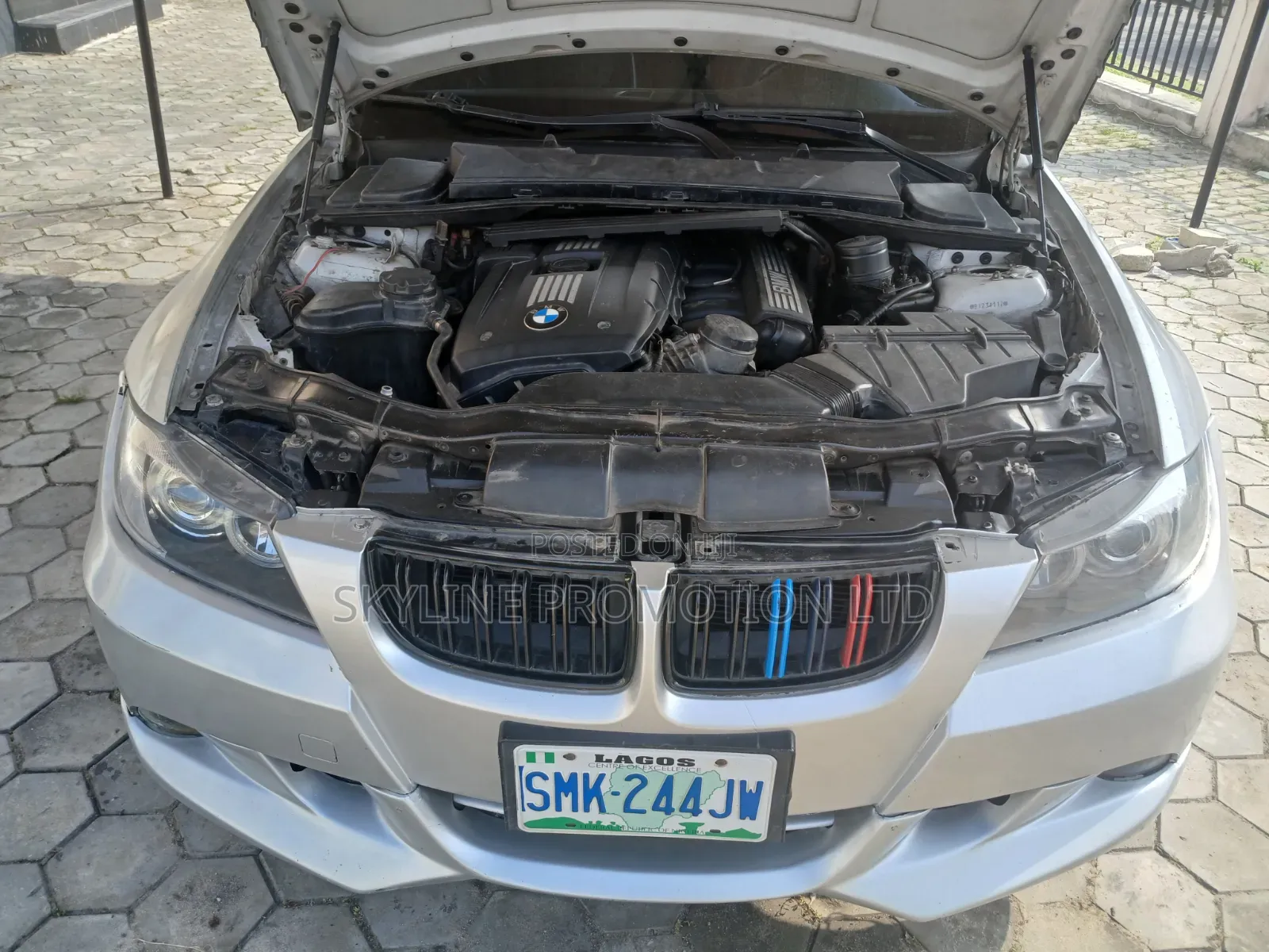 BMW 3 Series 330i RWD 2008 Silver