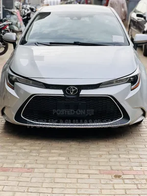 Toyota Corolla LE 2020 Silver