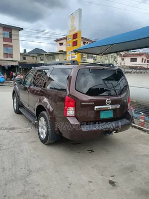 Nissan Pathfinder 2027 Brown