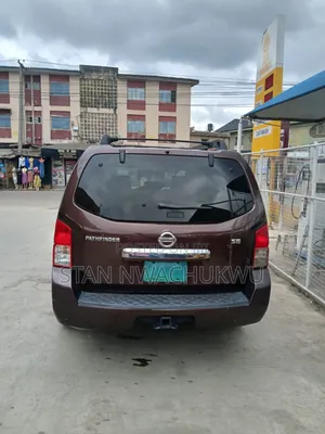 Nissan Pathfinder 2027 Brown