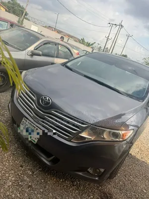 Toyota Venza V6 2010 Gray