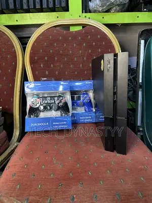 Uk Used Ps4 With 10 Intalled Games &