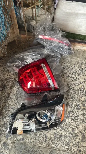 Head Light and Back Light for Toyota Highlander 2005 Upgrade Type