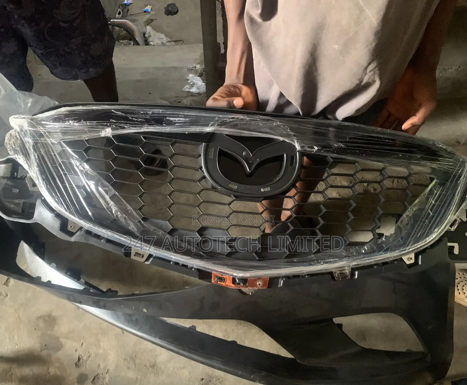 Front Grill Mazda CX5 2016