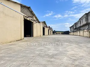 Prime 5-Bay Warehouse