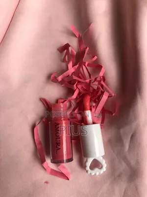 Amoura Lip Gloss Collections
