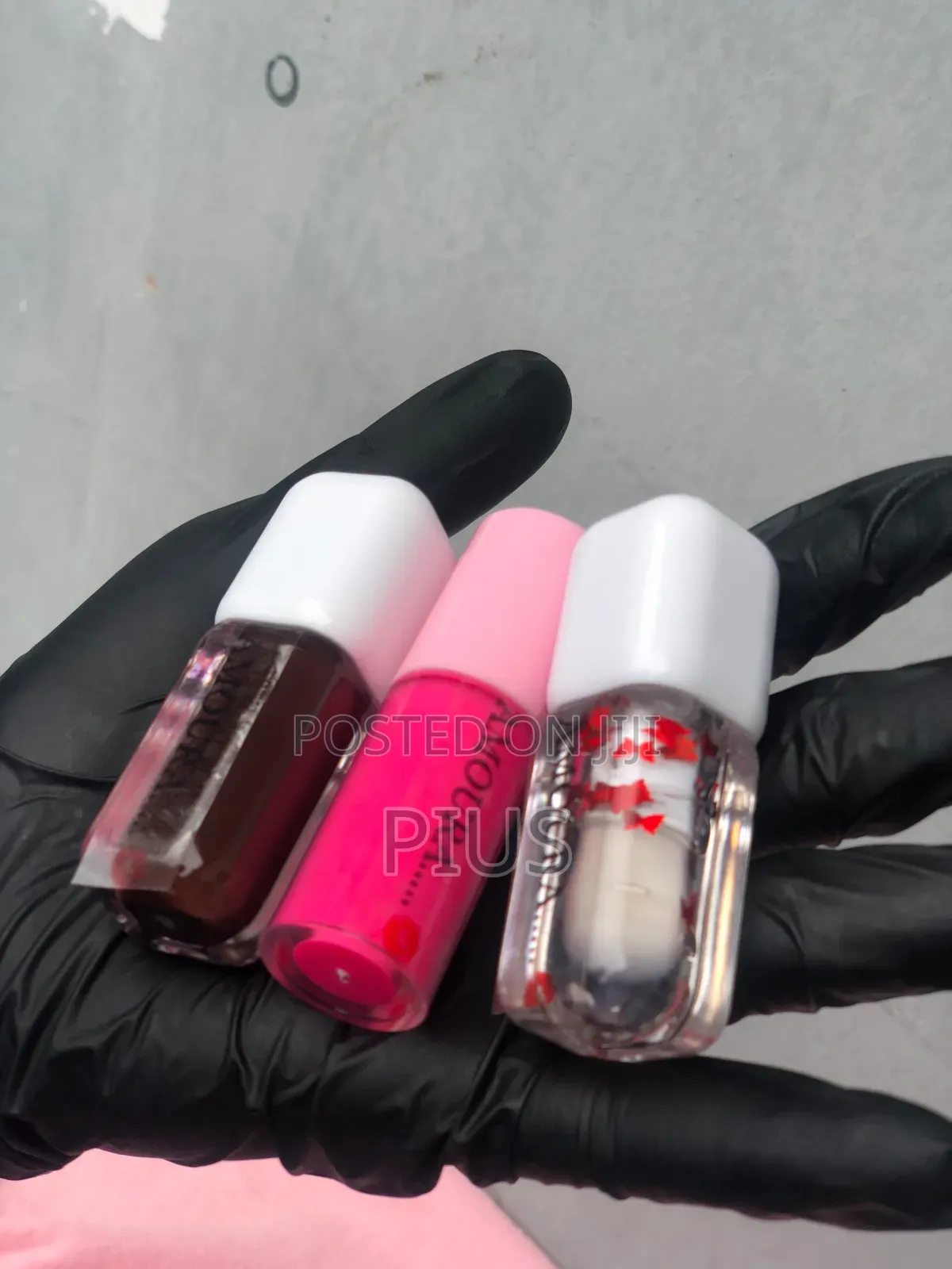 Amoura Lip Gloss Collections