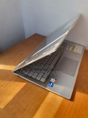 Laptop Asus 8GB Intel Core i7 SSD 256GB