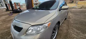 Toyota Corolla LE 4dr Sedan (1.8L 4cyl 4A) 2010 Gray