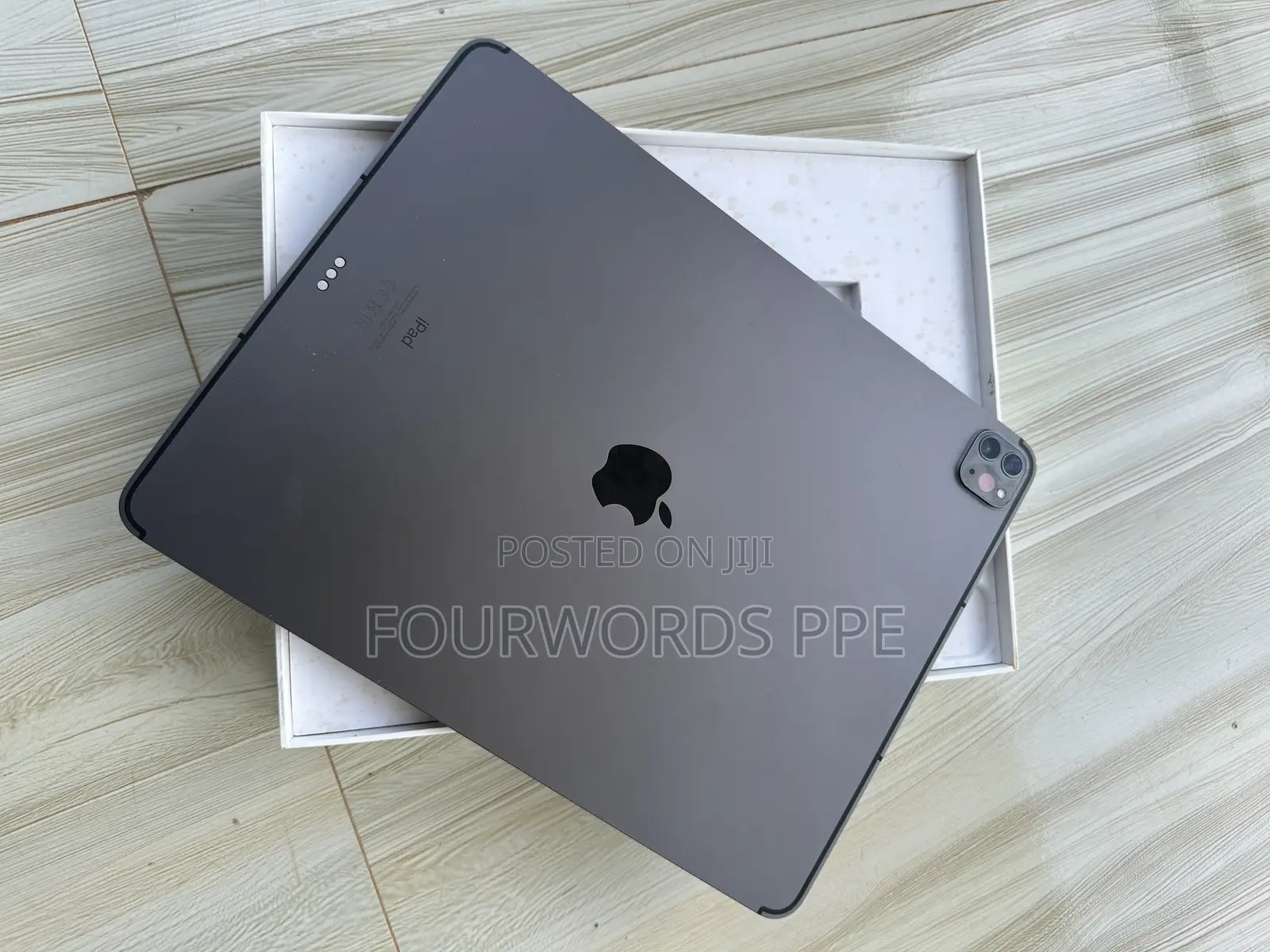 Apple iPad Pro 12.9 (2022) 512 GB Gray