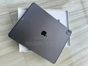 Apple iPad Pro 12.9 (2022) 512 GB Gray