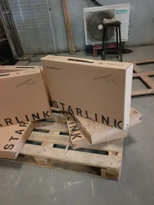 Complete Starlink Gen 3 V4 Original Wi-Fi Router for Sale