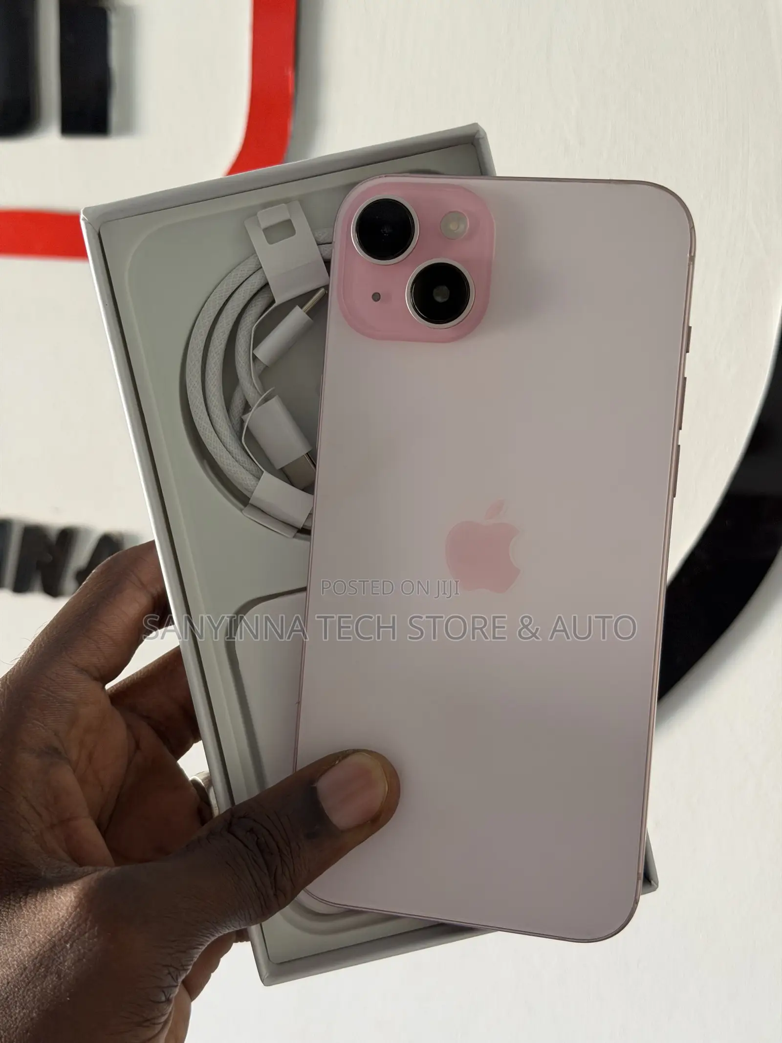 Apple iPhone 15 Plus 128 GB Pink