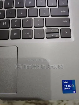 Laptop Dell Latitude 5320 16GB Intel Core i5 SSD 256GB