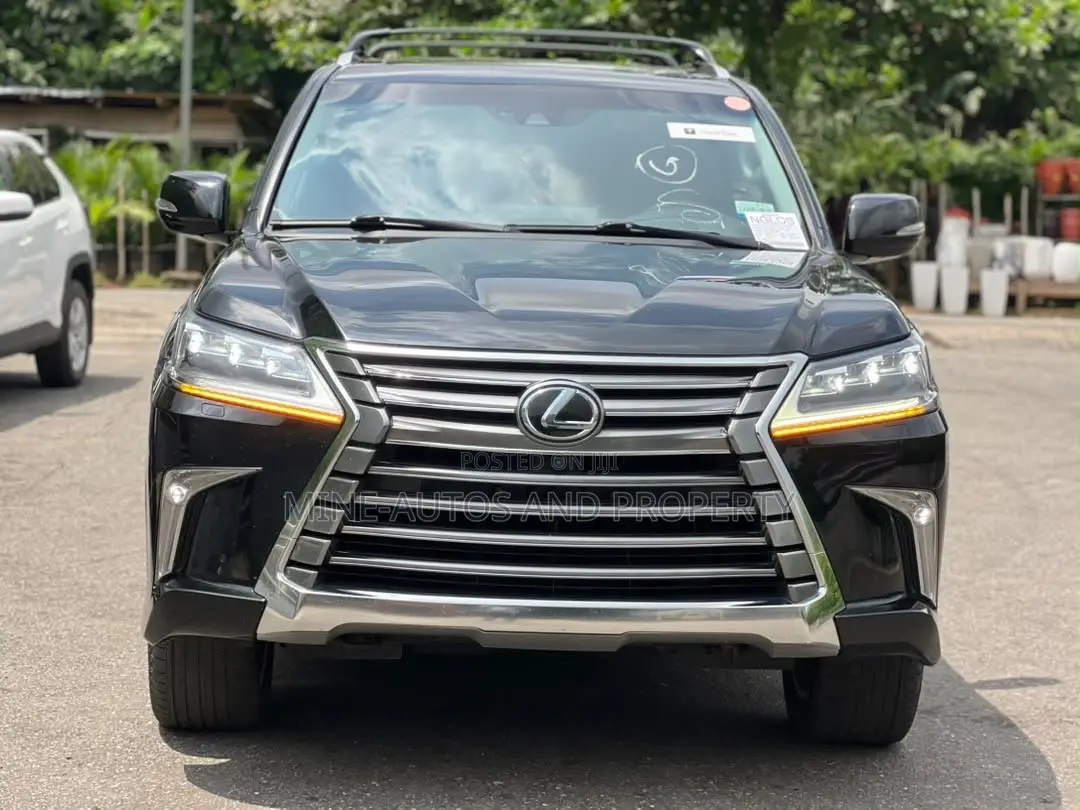 Lexus LX 2017 Black
