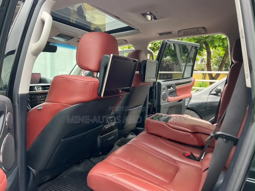 Lexus LX 2017 Black