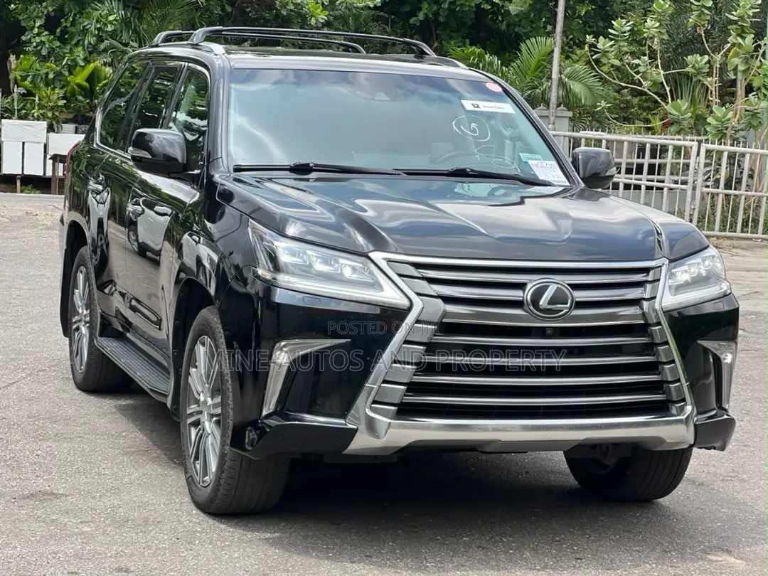 Lexus LX 2017 Black
