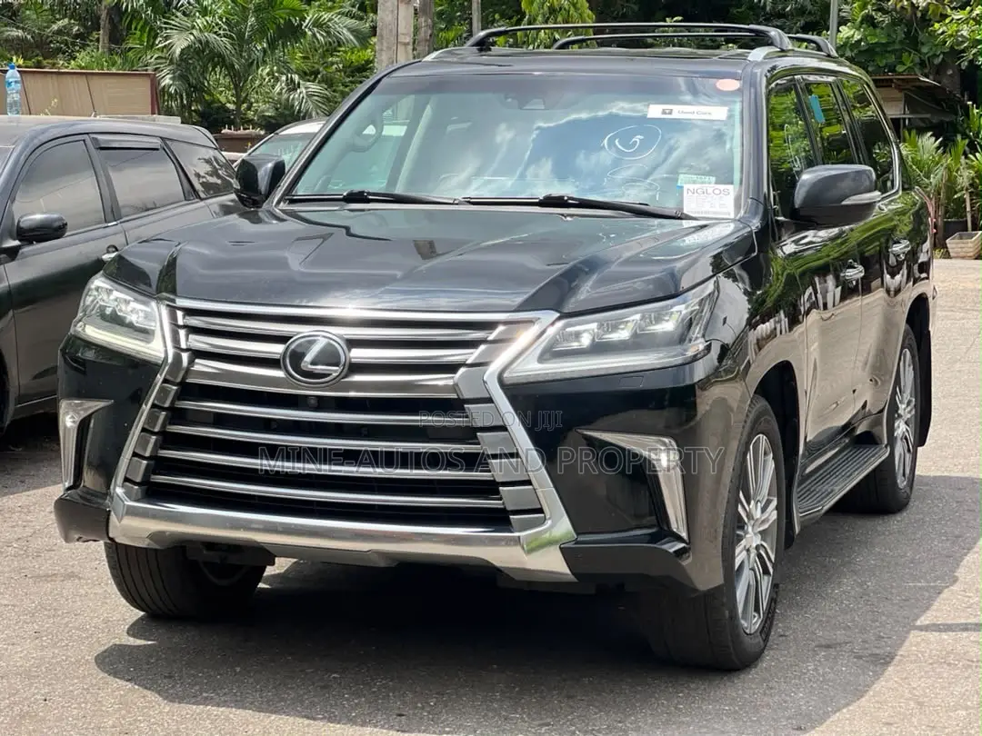 Lexus LX 2017 Black