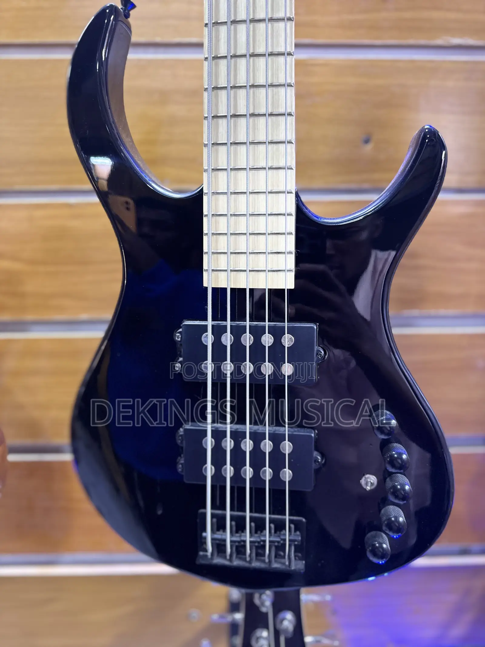 Big Pickup Ibanez 5 Strings Guitar - Passive