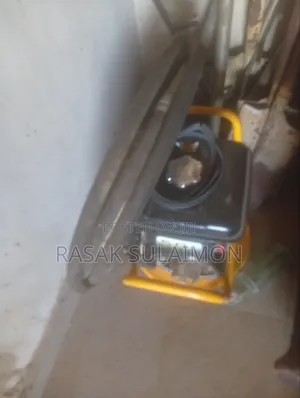 Poker Vibrating Machine