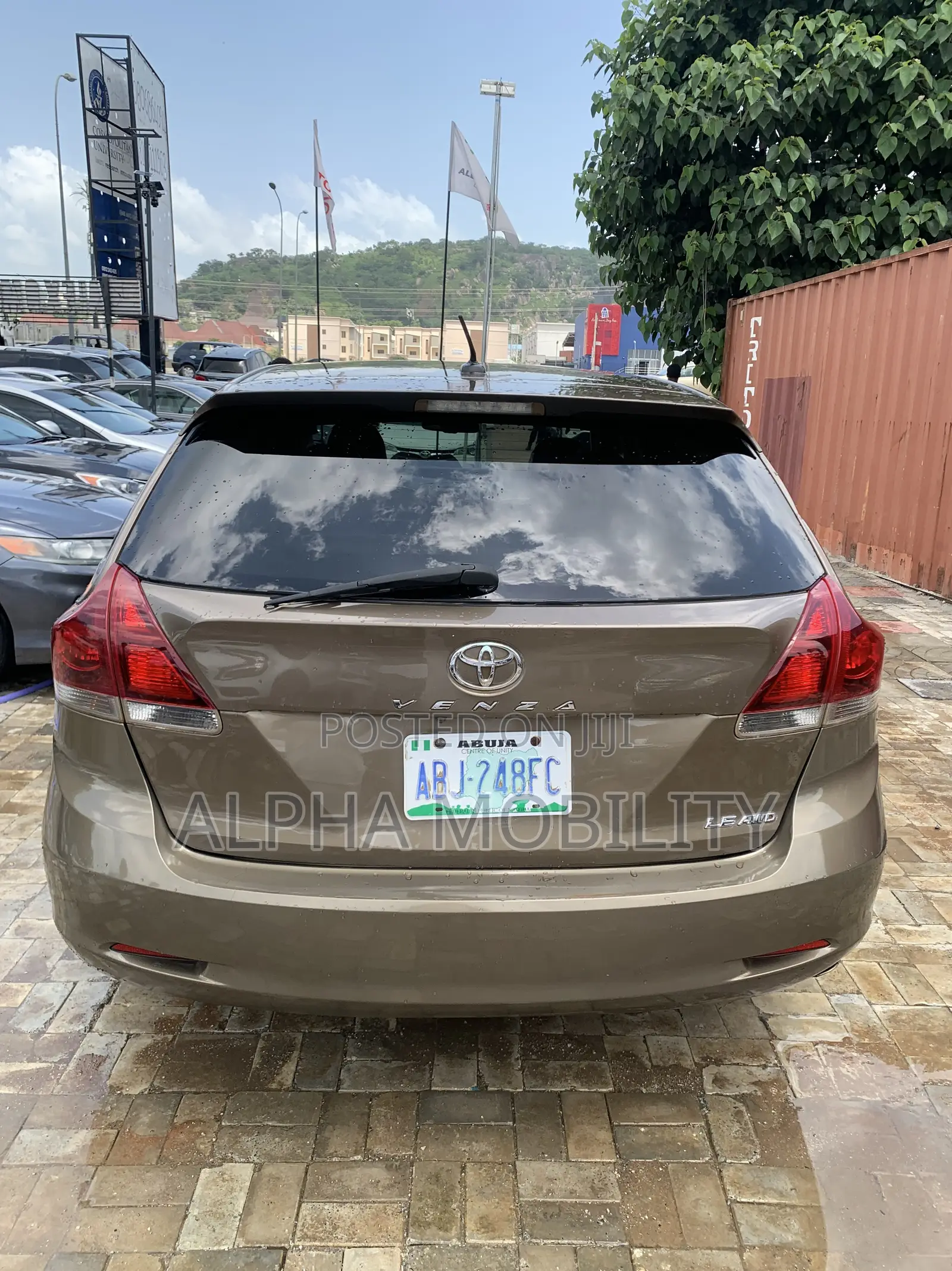 Toyota Venza LE AWD 2013 Brown