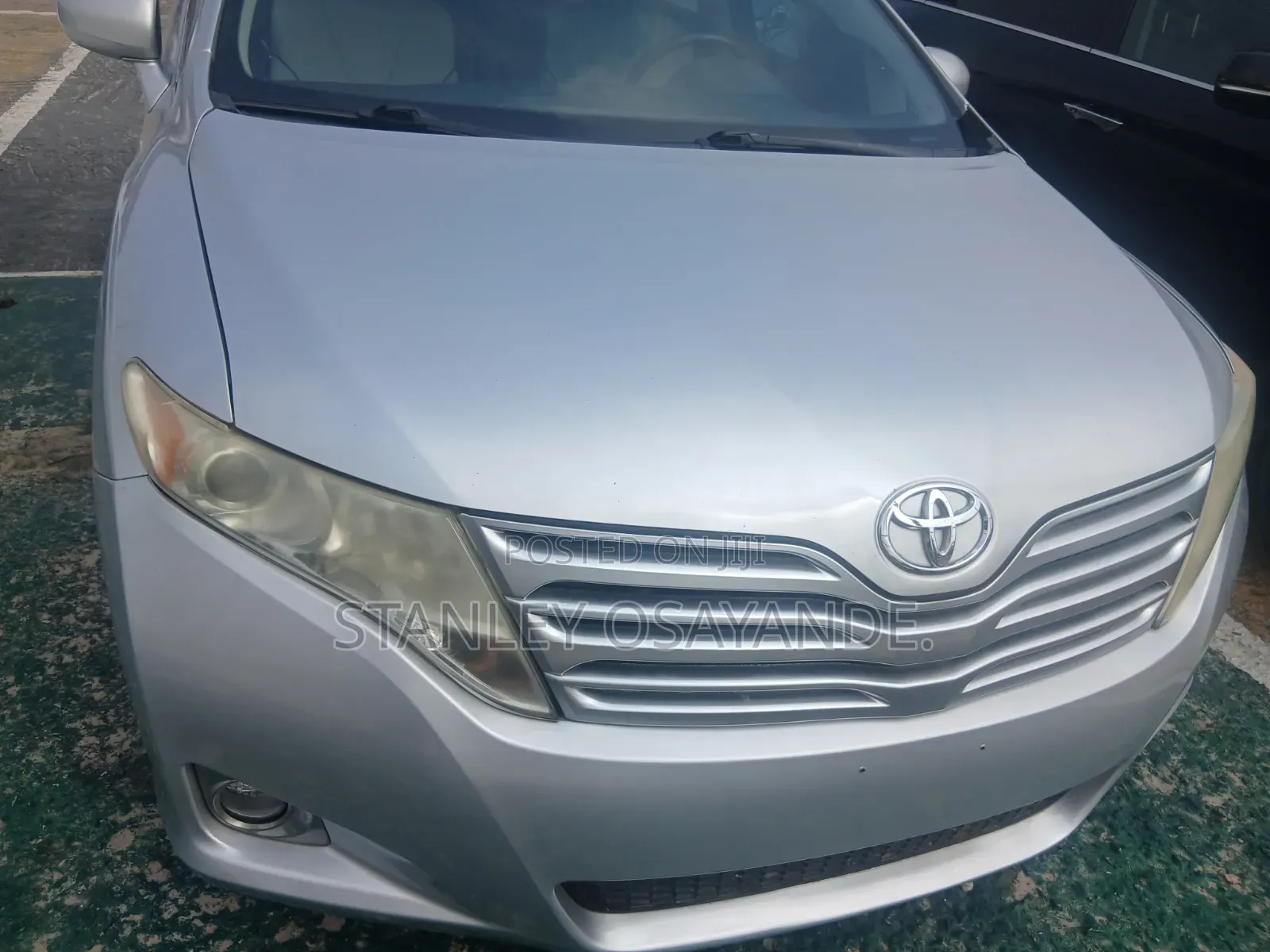 Toyota Venza LE 2011 Silver
