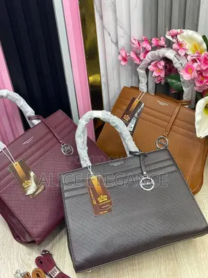 DAVID JONES Elegant Ladies’ Handbag Collection 